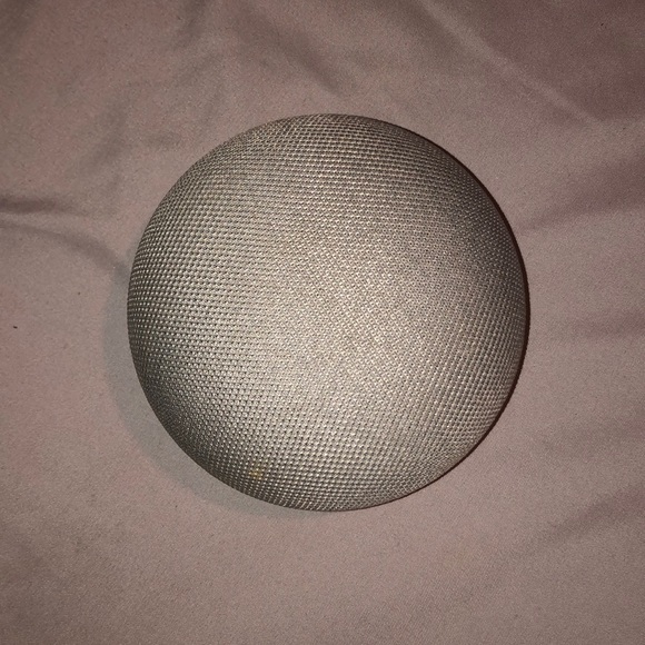 Google Home Mini - Picture 4 of 4